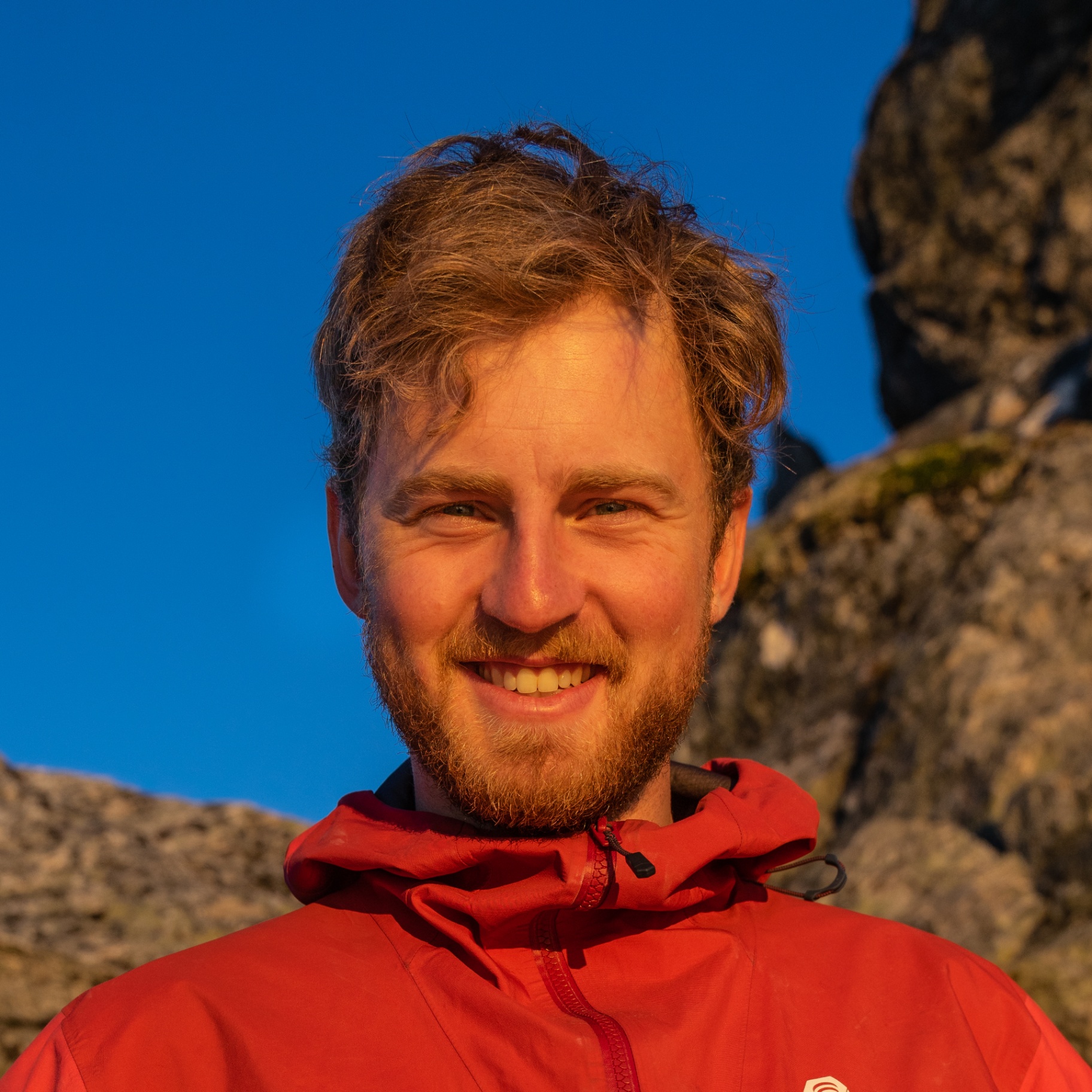 Øystein paddling in the Nordfjordeid fjord